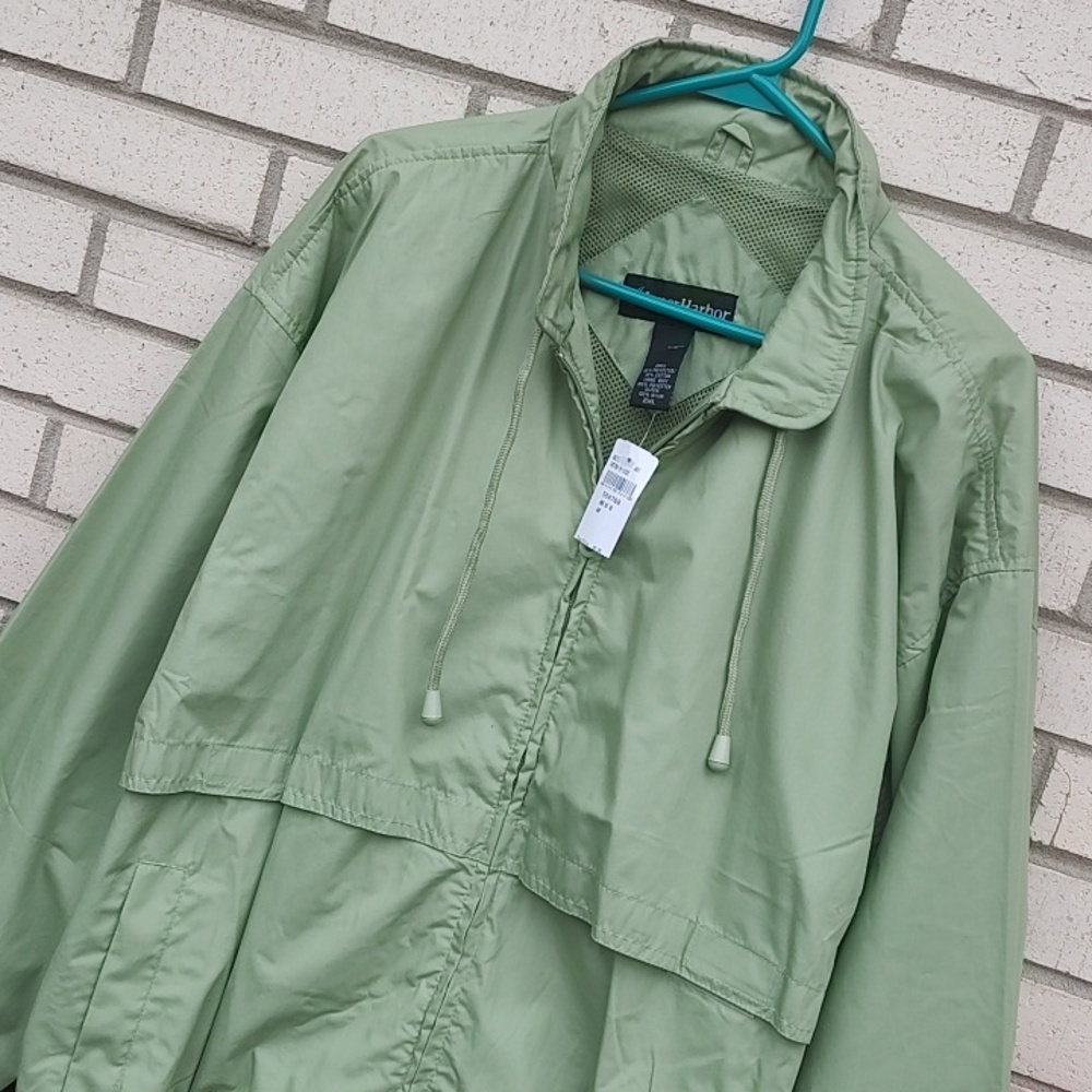 Green Jacket - Picture 7 of 11